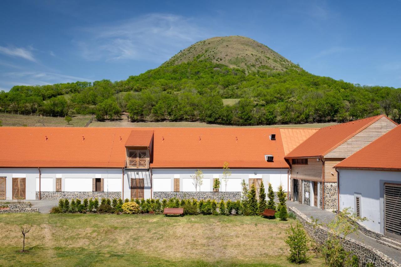 Oblik Resort Louny Exterior foto