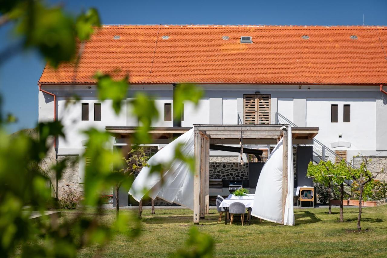 Oblik Resort Louny Exterior foto