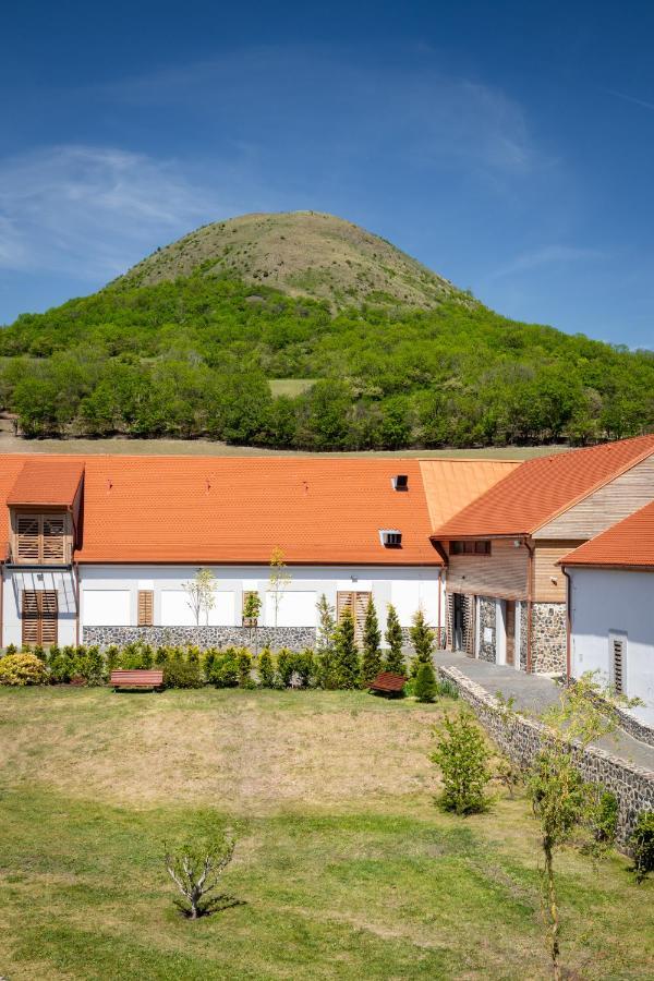 Oblik Resort Louny Exterior foto